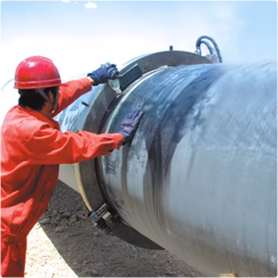 Machine portative de découpe et de chanfreinage de tuyaux à froid